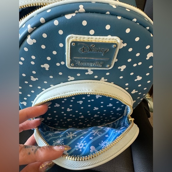 Disney Loungefly Snowman Mickey & Minnie Snow Glob Mini BackPack (Holiday) EUC - Picture 5 of 10